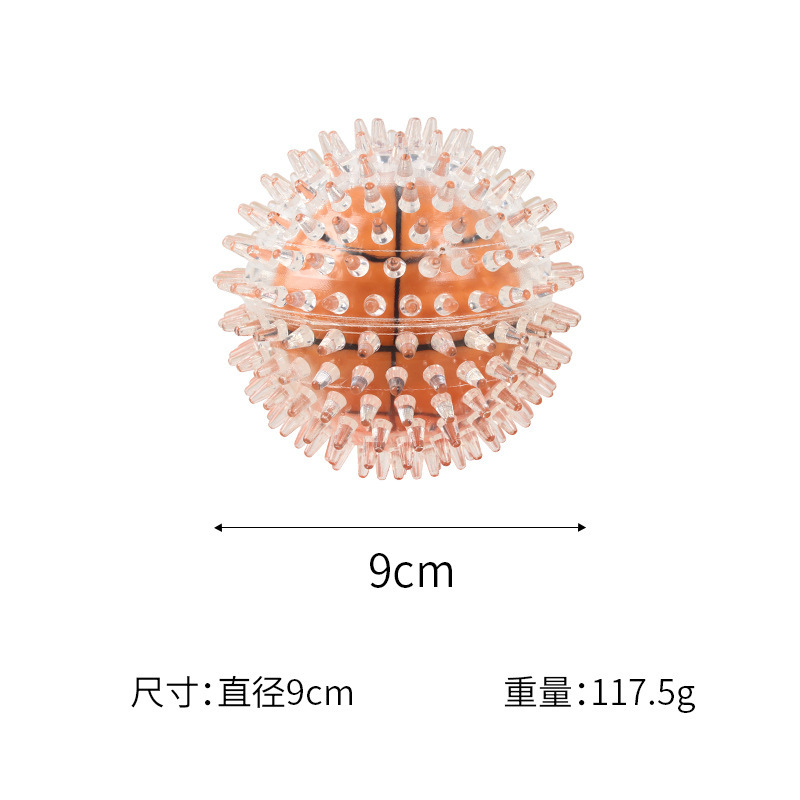 ペットのおもちゃのボールTPRはトゲのスポーツのボールの中でボールを持っています。|undefined