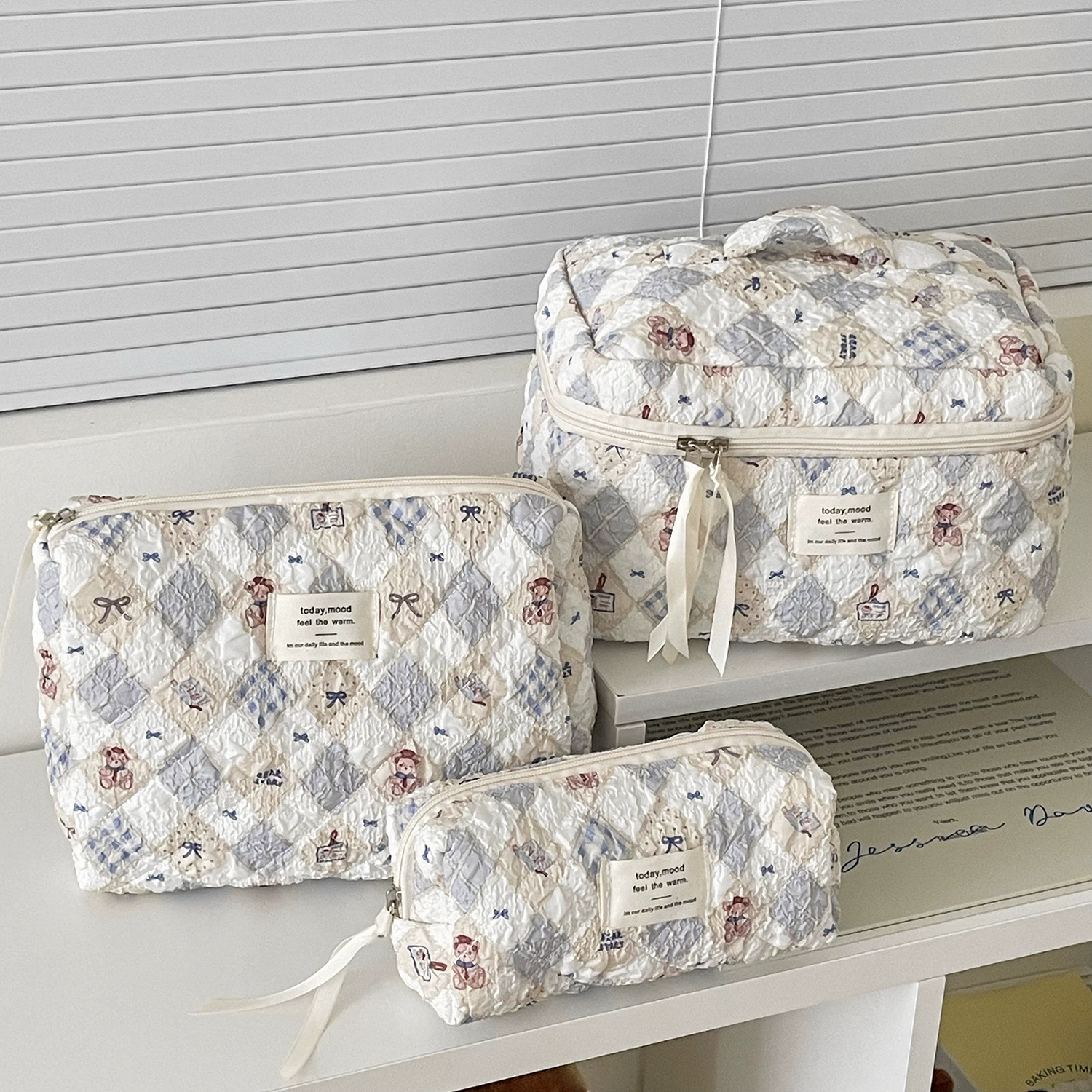 Capacious cosmetic bag with bow, handheld soft organizer bag, flowered