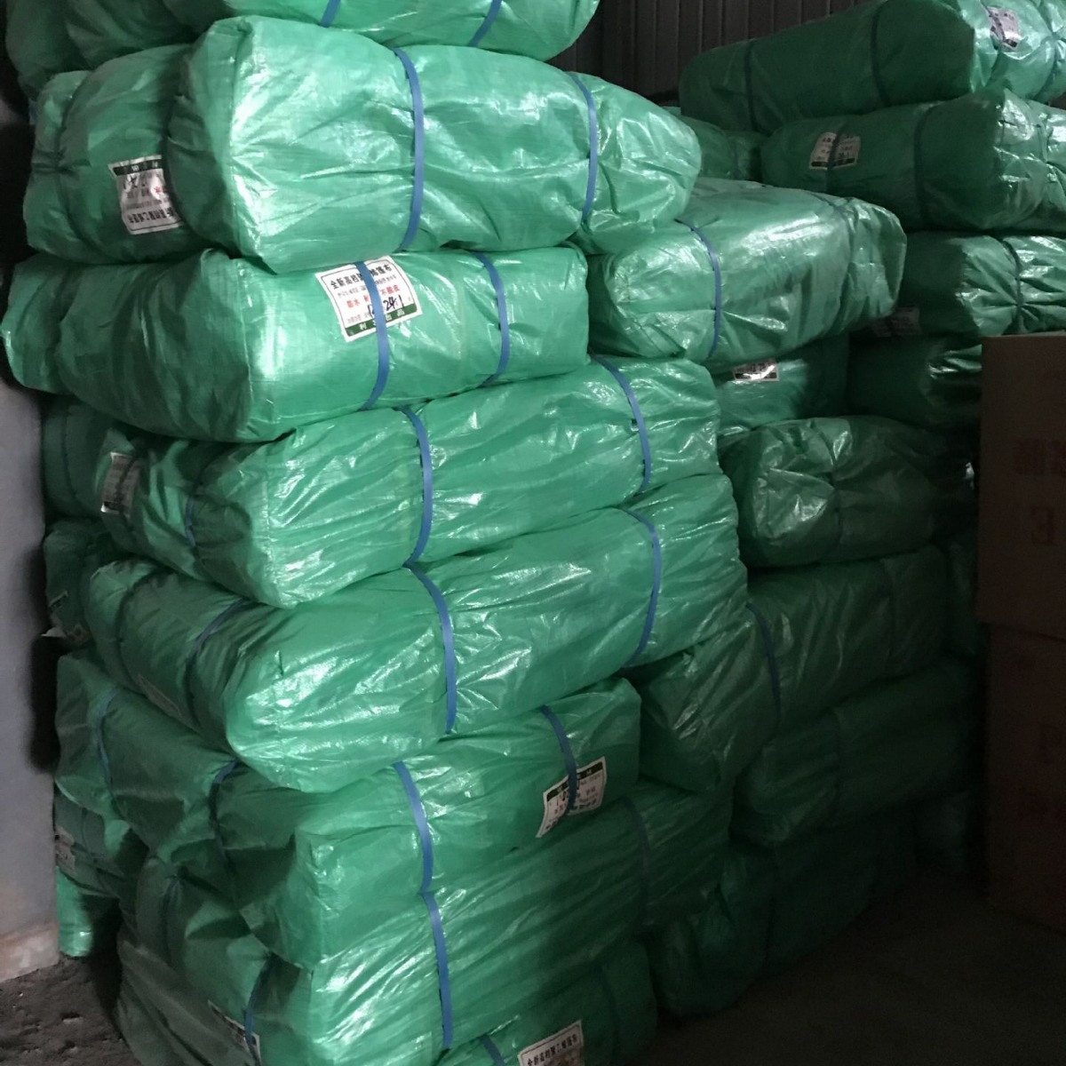 单双覆膜彩条布聚乙烯蓬布防雨防水抗晒抗老化篷布乌鲁木齐批发