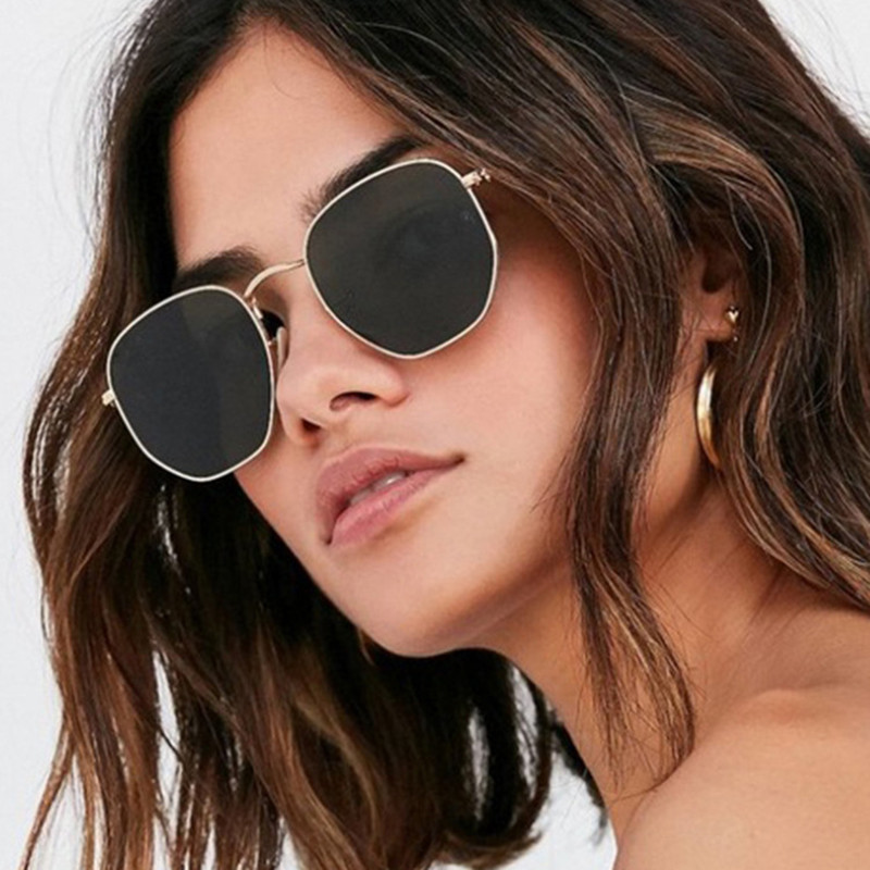 Square retro sunglasses for men and women