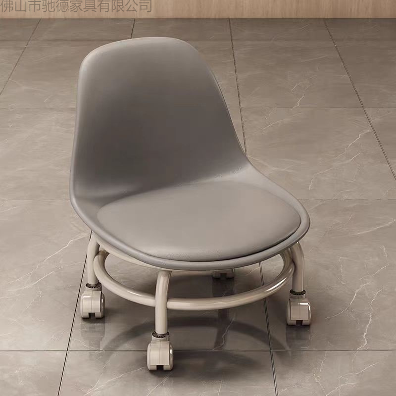 Small Stool with Wheels, Beautiful Seam Roller Skating Low Stool, Baby Toddler Swivel Chair, Mobile Small Stool, Universal Wheel Stool