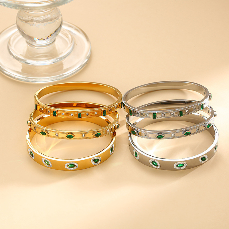24g Weight IG Style Shiny Geometric Titanium Steel Gem Zircon Bangle In Bulk