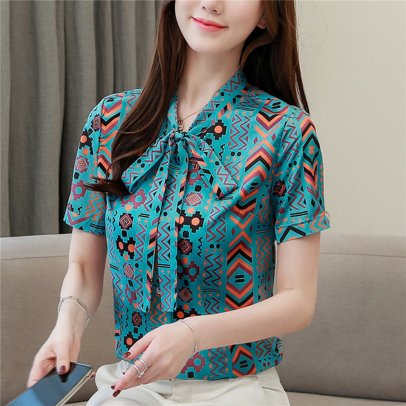 Summer elite elegant fashionable retro trend shirt with bow