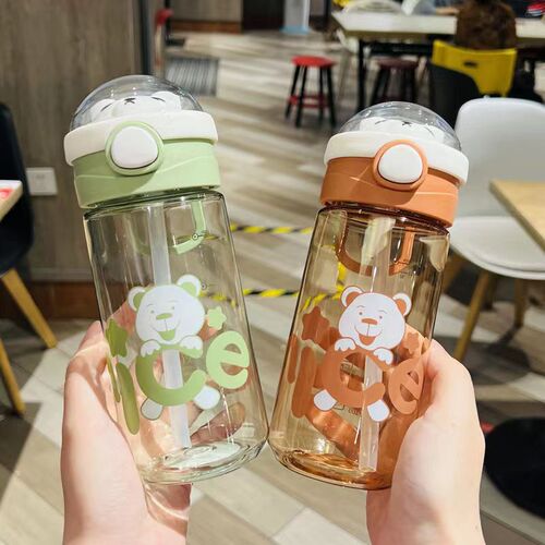 Cartoon water cup for girls and students, large-capacity summer sports plastic cup, portable children's school special straw cup