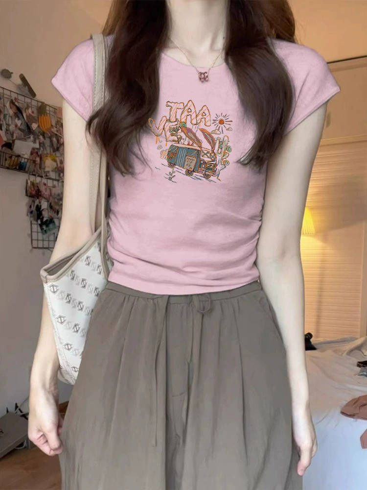 Женская футболка с короткими рукавами и прямым плечом в американском стиле ретро, ​​летний облегающий универсальный модный короткий дизайнерский нишевый топ