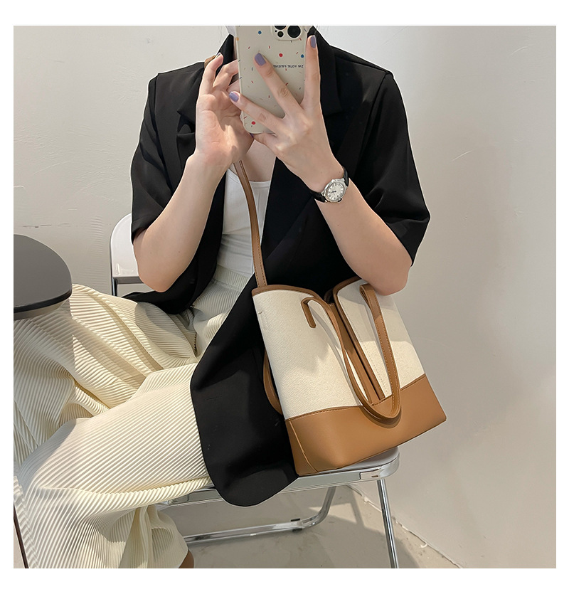 Korean Style Simple Stitching Contrast Color One-shoulder Diagonal Tote Bag display picture 40