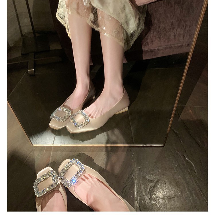 Versión de piel de oveja ~ diamante de boca clara cabeza cuadrada francesa plata con falda zapatos de mujer nuevos zapatos de cuero Marijin zapatos