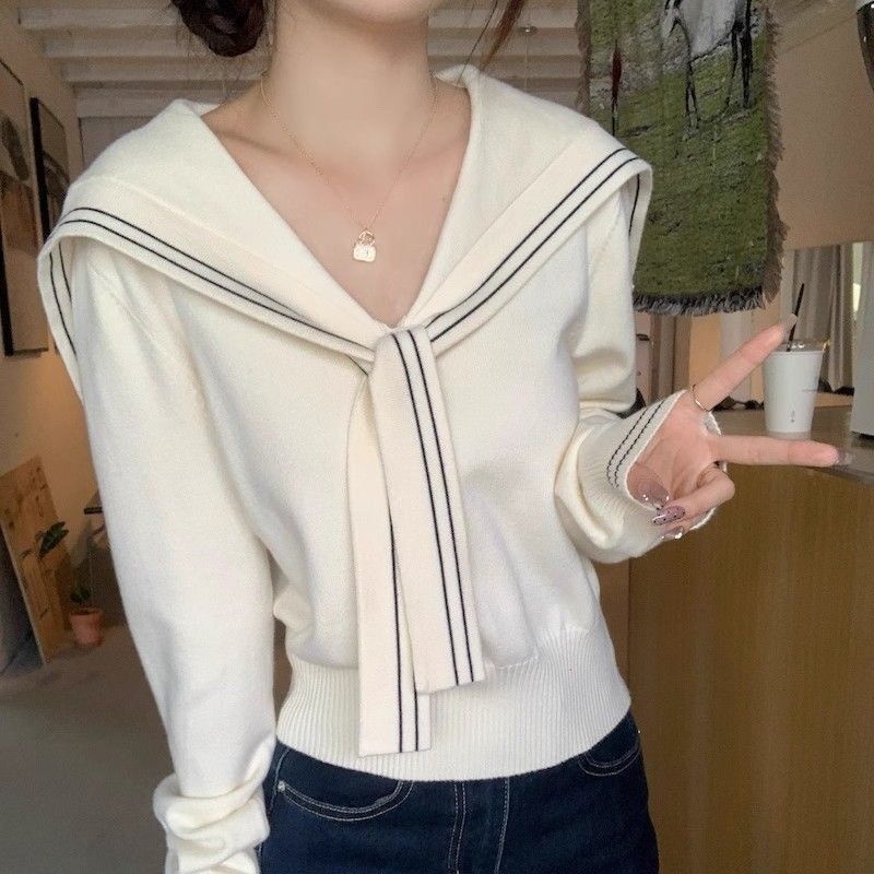 2026 Early Autumn New Style Age-Reducing and Elegant Navy Collar Knitwear, Sweet Korean-Style Waist-Cinching Slim-Fit Long-Sleeve Knit Top