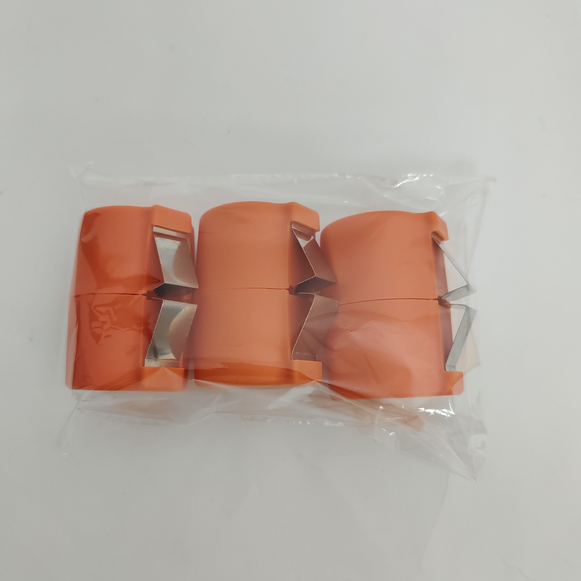 주황색 가방 3개