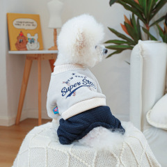 現物クロスボーダー爆金ペット子犬猫服源工場秋冬新スタースポーツスーツ四足服