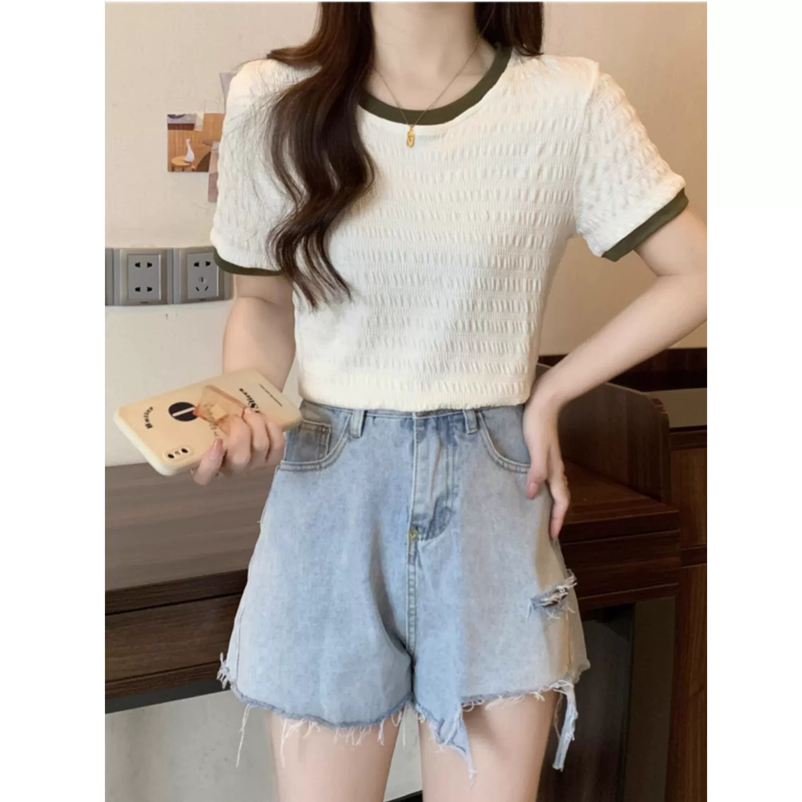 Укороченная футболка с короткими рукавами для миниатюрных женщин, летняя облегающая базовая рубашка в корейском стиле с рюшами по краям.