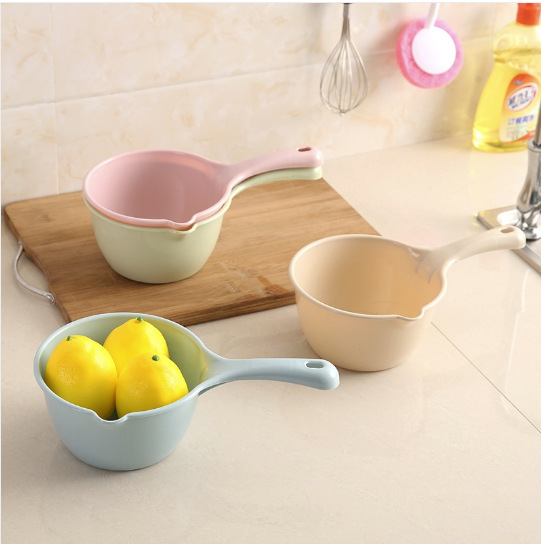 Capacious plastic universal water ladle for home use for head wash