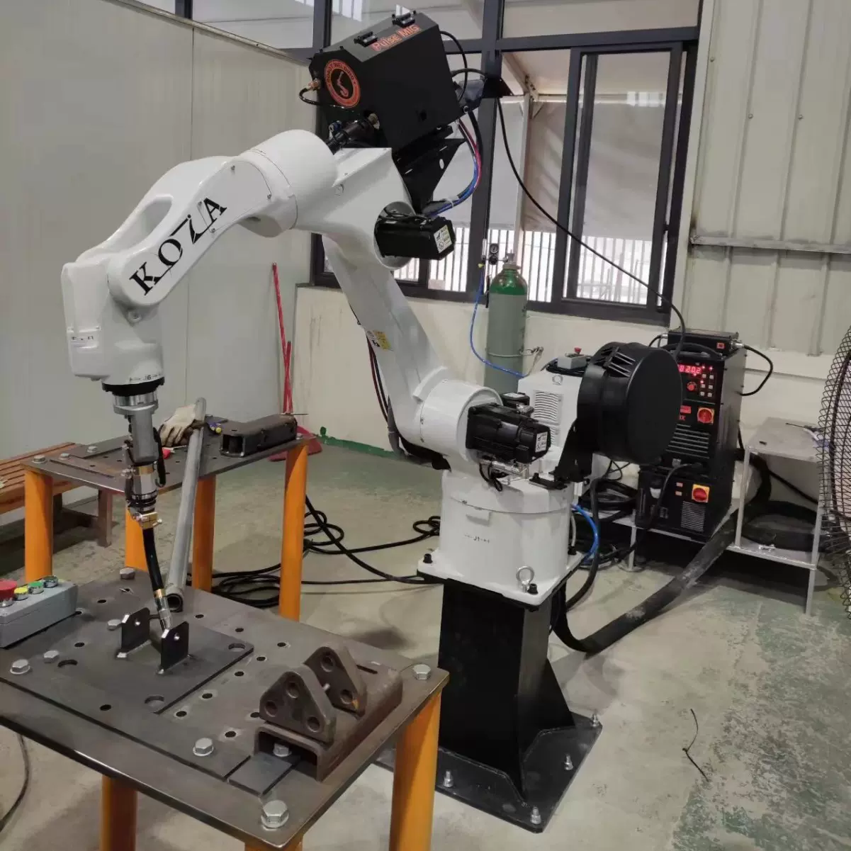 工业机器人 焊接机器人 机械手机械臂六轴机器 机械臂6轴 机器人