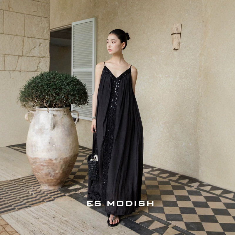 Es Modish New Summer Product, Resort-Style Sequin-Decorated V-Neck Suspender Dress, Atmospheric Backless Long Dress Es Modish New Summer Product, Resort-Style Sequin-Decorated V-Neck Suspender Dress, Atmospheric Backless Long Dress