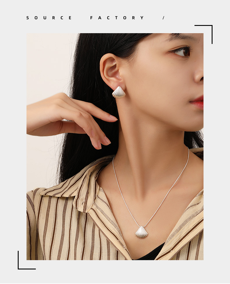 Steel Color Shell Pendant Stainless Steel Necklace