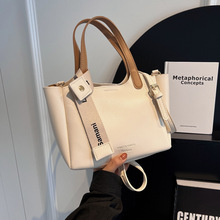 ��ó����������Ů���İٴ��¿�ʱ��б��������ʸ�������ĸˮͰ��