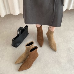 2025年秋冬季新款复古高跟瘦瘦靴法式气质复古绒面尖头短靴女靴子
