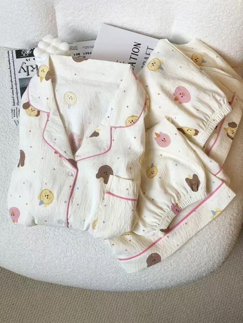 Al por mayor transfronterizo de tres piezas nubes algodón pijama cardigán con solapa mangas cortas pantalones cortos de dibujos animados a cuadros ropa para el hogar