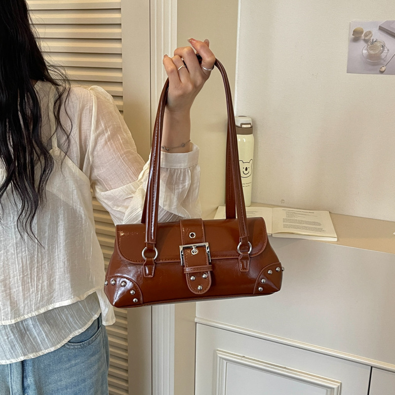 Underarm Baguette Bag 2026 New Model Women's Niche Light Luxury High-End Retro Handbag Versatile Shoulder Bag for Commuting
