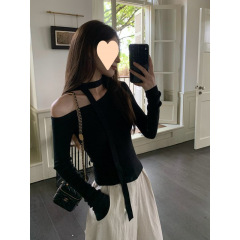 ニットの女性のデザイン感があります。