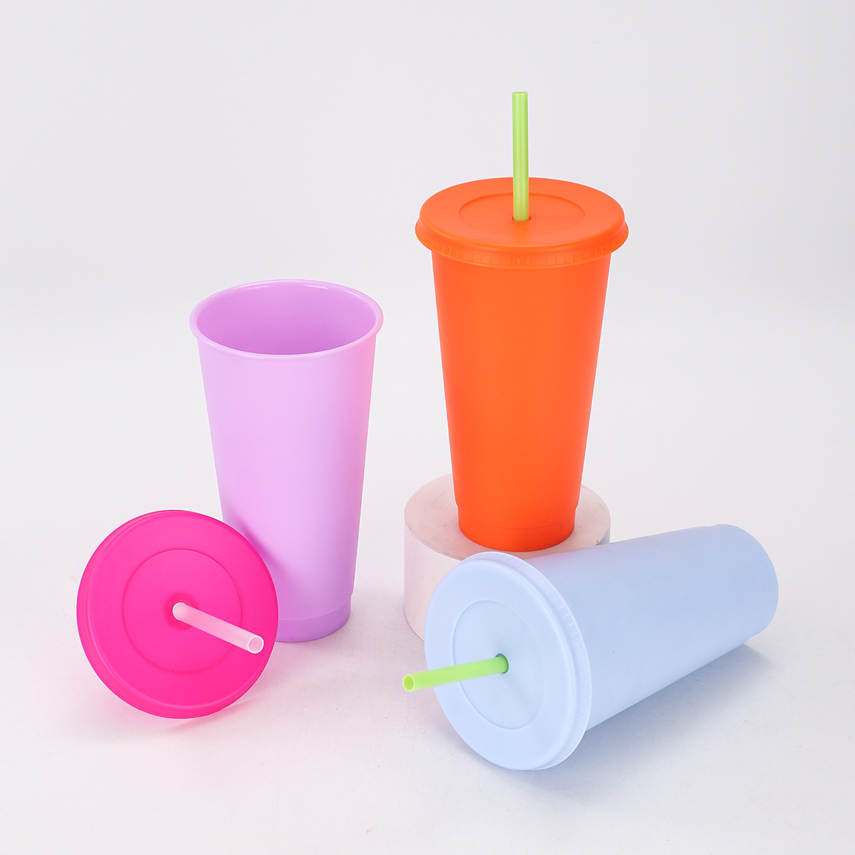 Transfronterizos de suministro directo de color sólido color PP material taza de bebida directa alta capacidad de 24oz taza de paja de plástico