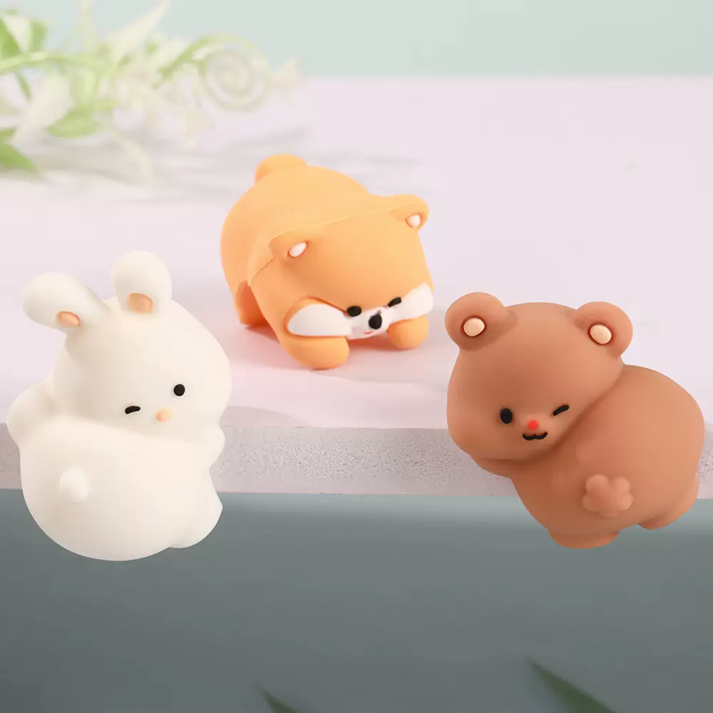 抖音同款趴趴萌乐园迷你解压公仔车载显示屏办公桌面装饰萌宠摆件