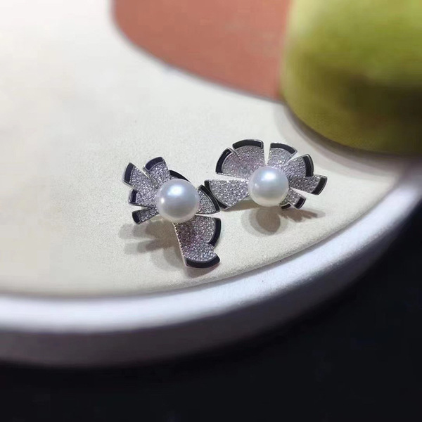 Fashionable elegant accessories