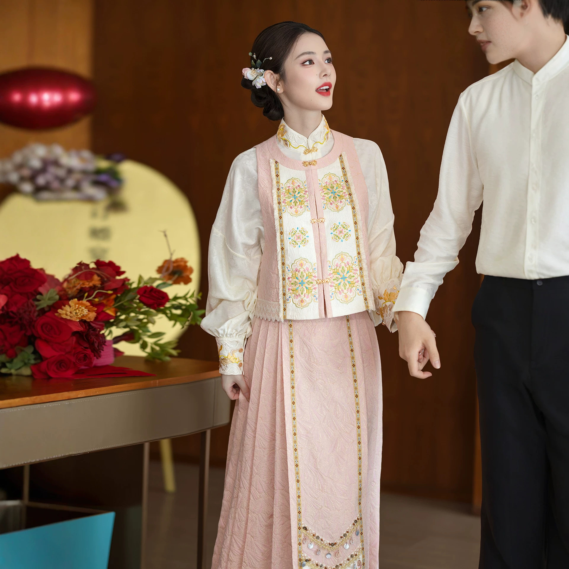 New Chinese-style horsehair skirt suit for going out, 2026 new model, traditional Chinese wedding dress, engagement dress, suitable for daily wear