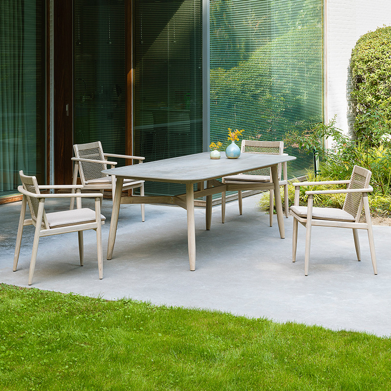 Mesas y sillas de teca para exteriores, conjunto de muebles impermeables y resistentes al sol para patio de villa, mesas y sillas de madera maciza anticorrosivas para terraza de jardín.