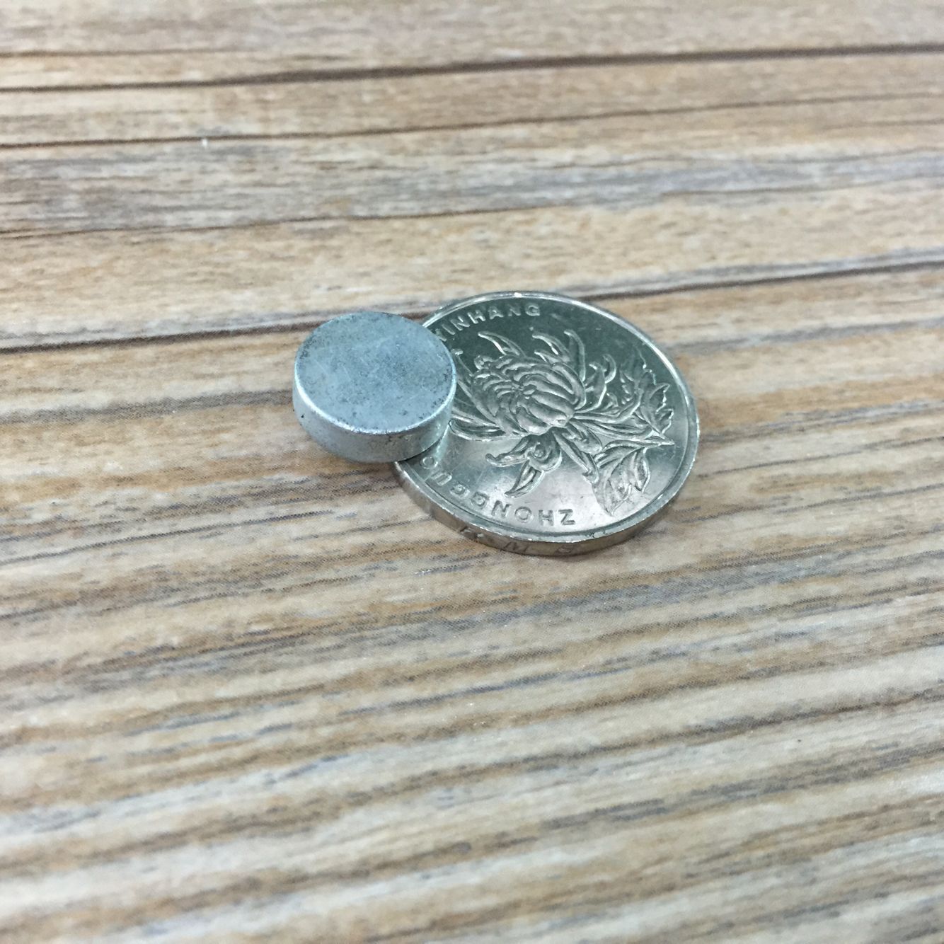 圆形强磁磁铁 铝铁棚永磁铁 磁钢 吸铁石12*4毫米磁铁 吸铁石磁石