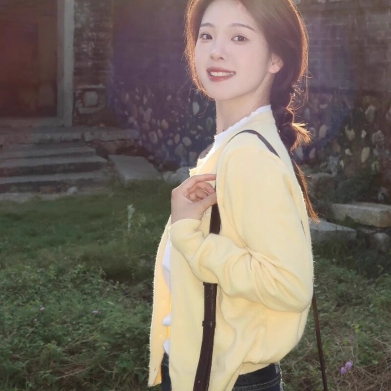 奶黄色假两件针织开衫上衣女早春季韩系穿搭设计感百搭长袖毛衣潮|undefined