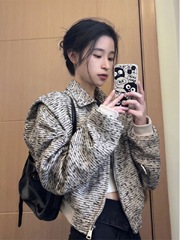 韩版2025小香风短款外套女春秋款设计感小众垫肩小西装夹克开衫新