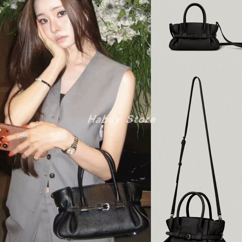 FOLNUA bag, the same mini tote bag as Sun Yi, made of cowhide with a lychee pattern, can be carried by hand, worn crossbody, or as a shoulder bag; available in stock and ready for immediate shipment FOLNUA bag, the same mini tote bag as Sun Yi, made of cowhide with a lychee pattern, can be carried by hand, worn crossbody, or as a shoulder bag; available in stock and ready for immediate shipment
