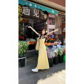 春夏季新款法式黄色碎花吊带连衣长裙清新显瘦女装穿搭两件套