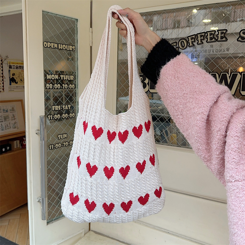 310161 Knitted heart-shaped Wool Bag for Women 2023 Autumn/Winter new single-shoulder handbag, portable tote bag for shopping Item Picture