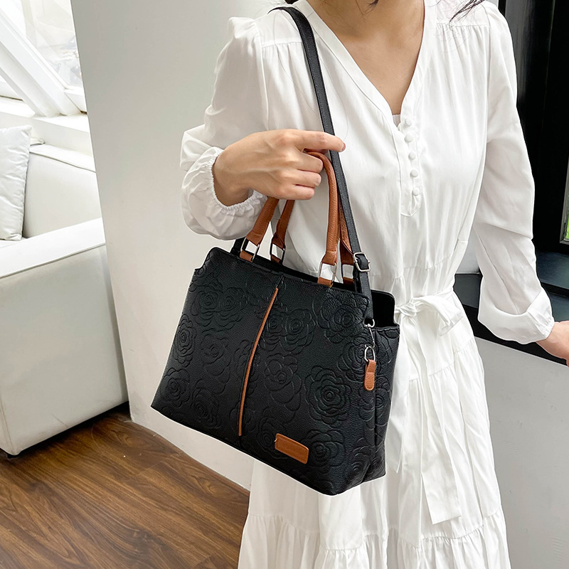 2024 new cross-border handbag, a large-capacity single-shoulder cross-border bestseller with soft leather embossed single-shoulder for women undefined