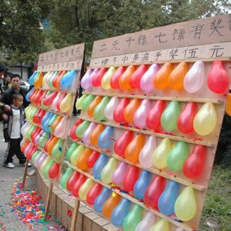 Empuje al por mayor pequeño regalo empuje pequeño regalo para niños luminoso debajo de un dólar escaneo de código de drenaje juguetes