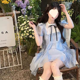 小个子蓝色蕾丝花边拼接泡泡袖连衣裙女夏季气质收腰显瘦短裙
