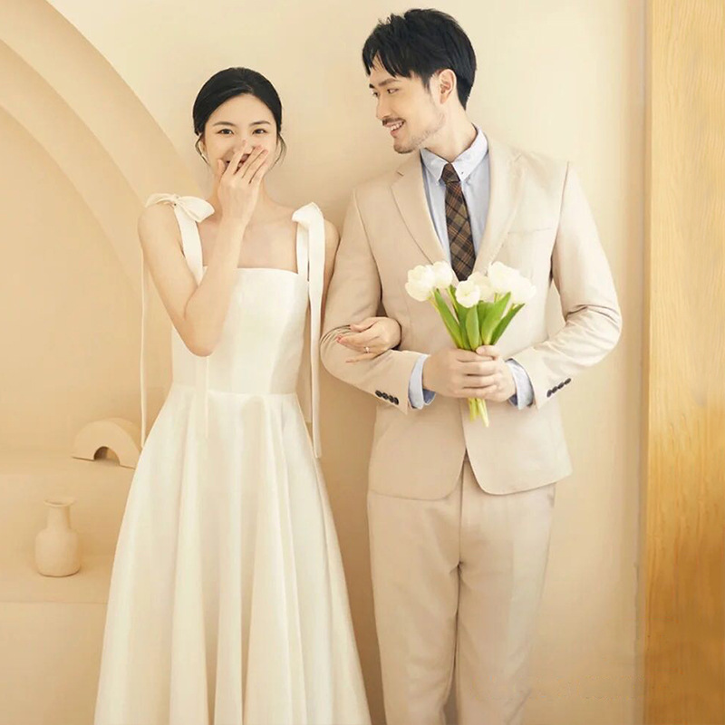 French-Style Light Wedding Dress for Brides, Simple 2026 New Satin Strapless Wedding Dress, Forest-Style Engagement Dress for Marriage Registration