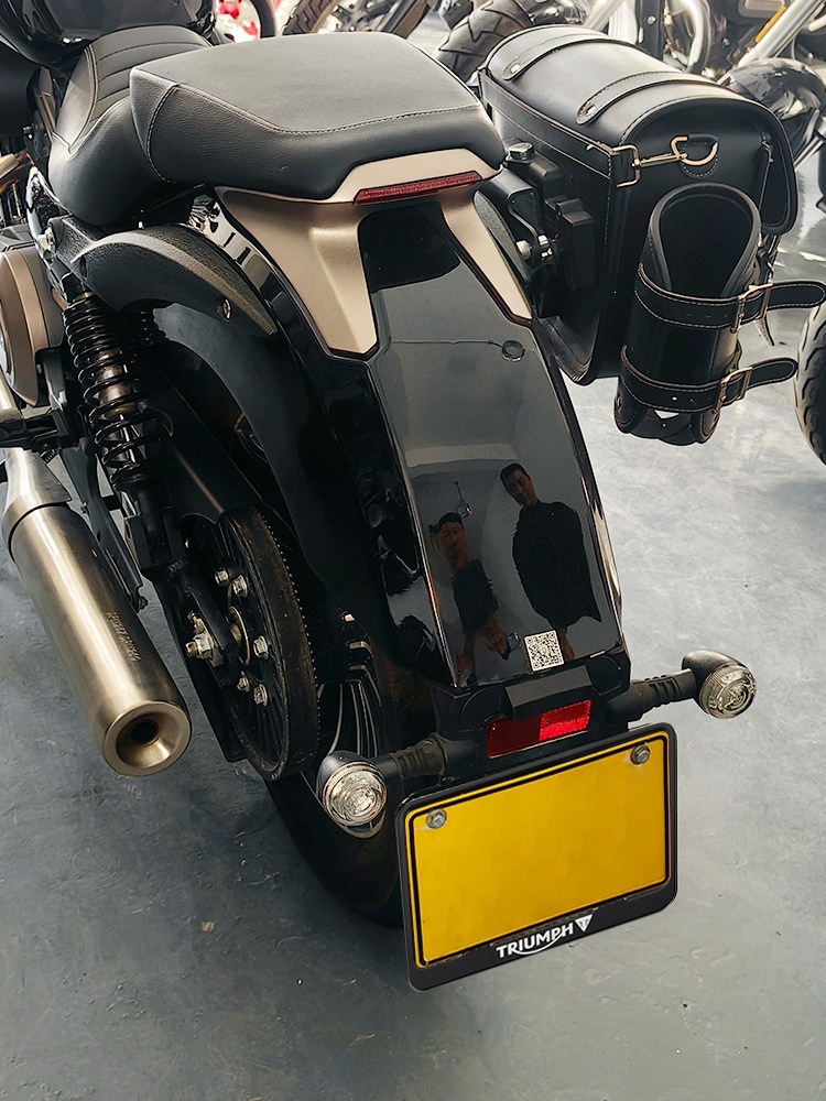 Suitable for motorcycle license plate frame, matte black license plate holder, scooter license plate bracket, thickened solid aluminum alloy rear license plate