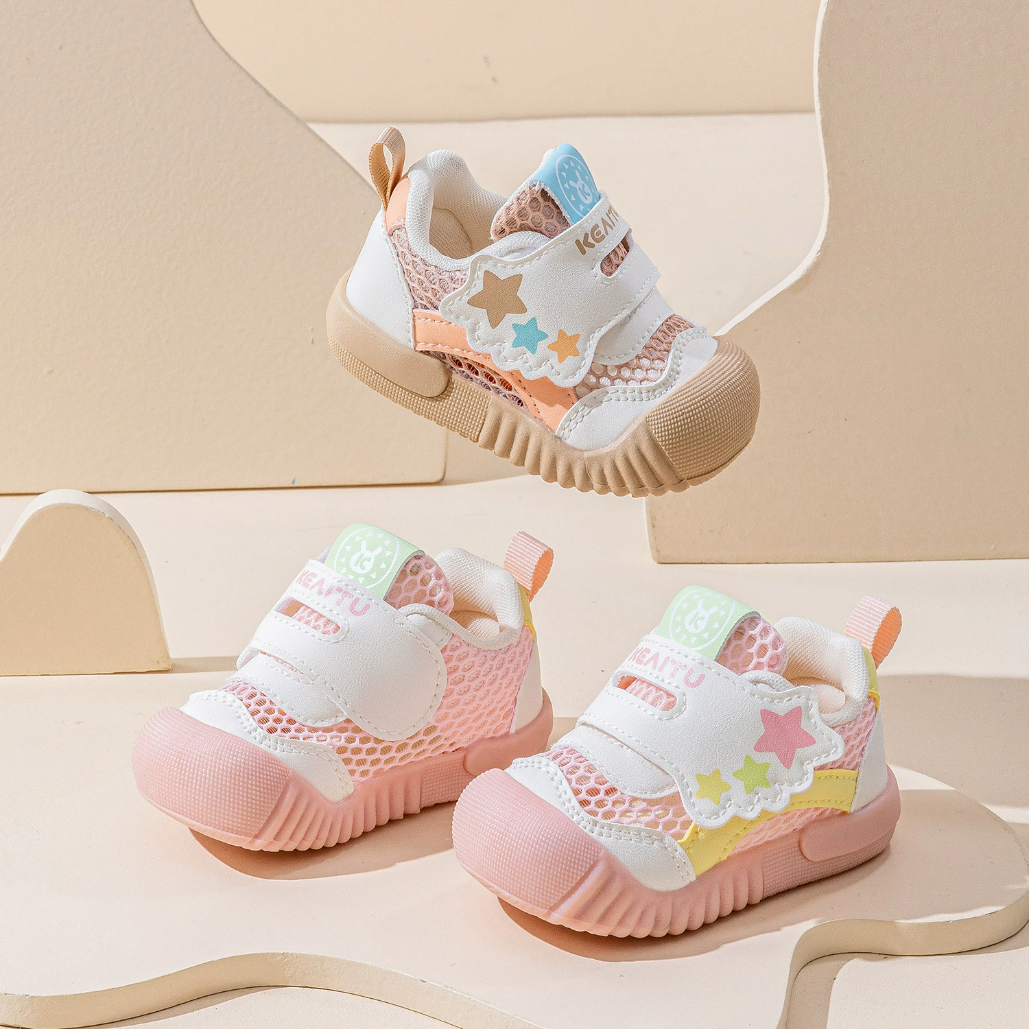 Весенняя и летняя новая обувь для малышей 2025 женская обувь для малышей нескользящая и износостойкая обувь для мужчин с сокровищами