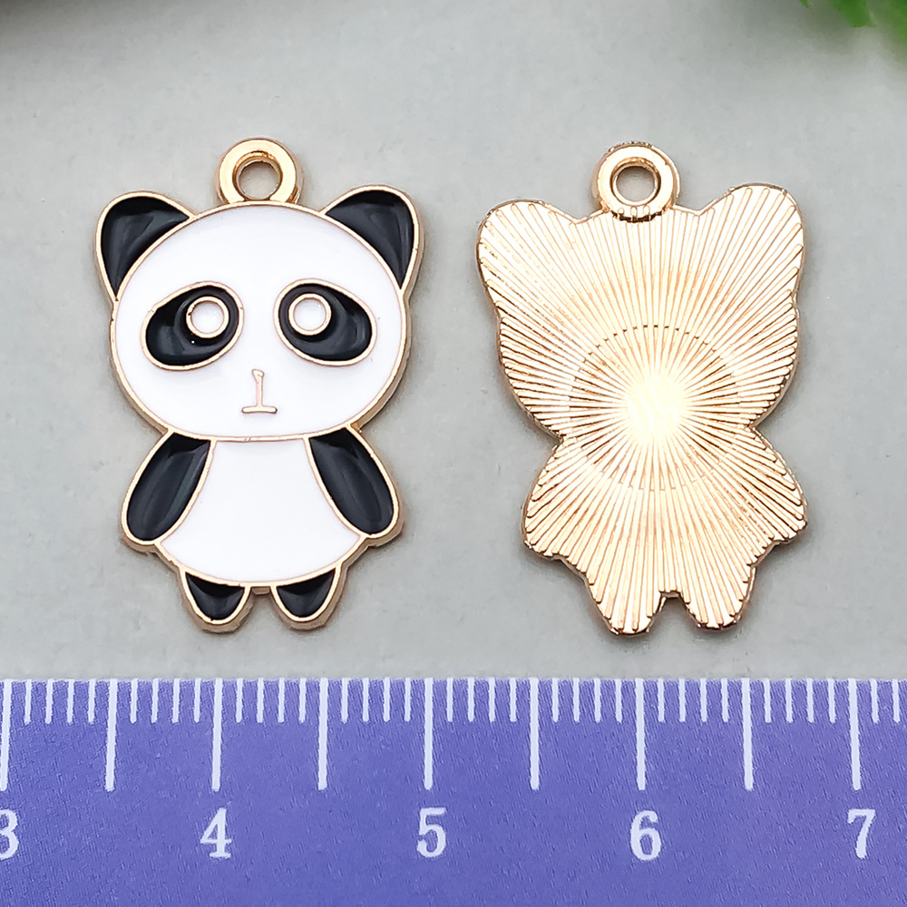 DIY dibujos animados panda bambú goteando aceite de aleación pendientes llavero animal colgante accesorios de joyería decoración de estilo chino