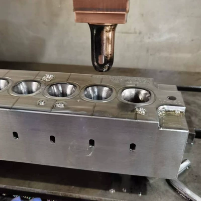 Avtomobil hissələri qəlibləri Plastic Mold Daily Necessities Electrical