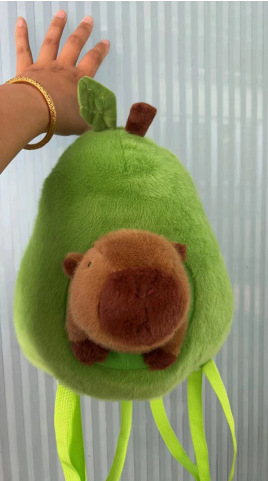 2024 nueva mochila de carpincho de felpa Kapibala linda bolsa de piel de todo fósforo mochila de estudiante de dibujos animados femenina