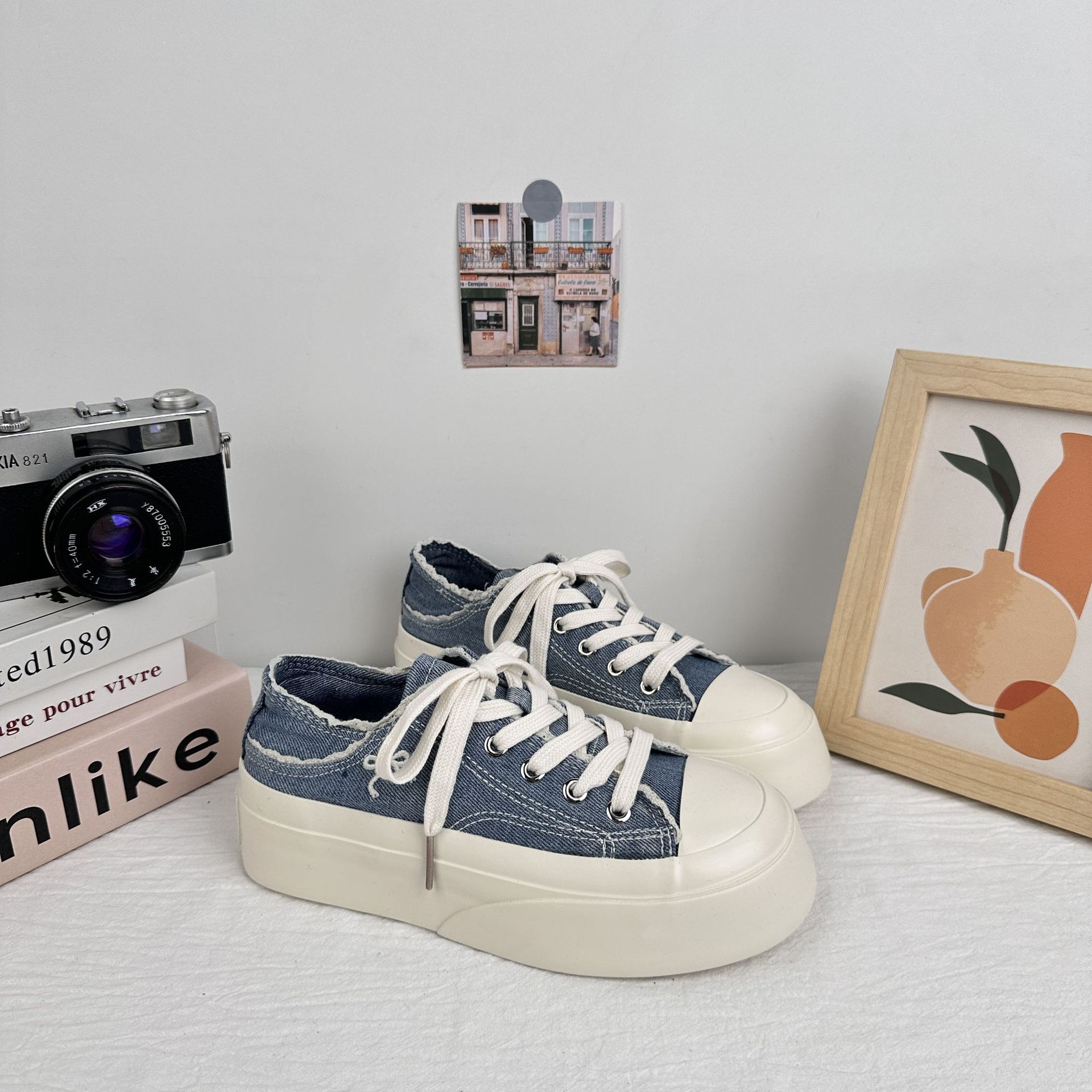 Zapatos de lona de onda lejana, zapatillas de nicho, zapatos de mujer de verano, zapatos casuales, niños 2025, nuevos zapatos blancos explosivos