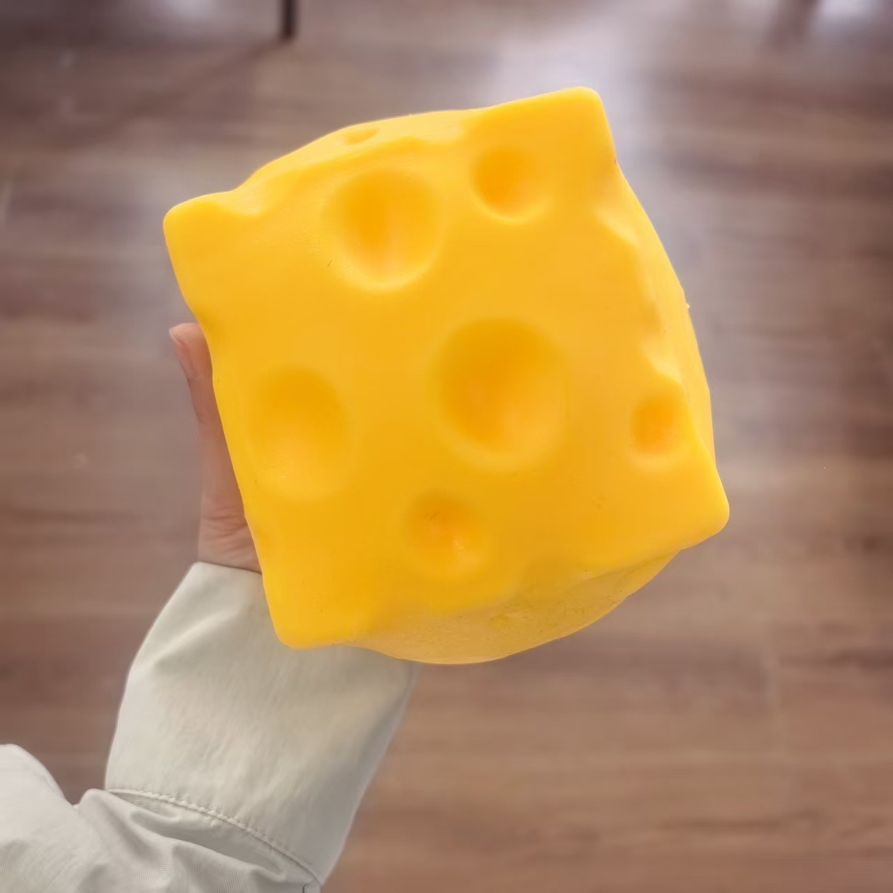 Juguetes de descompresión, imitación de queso cuadrado real, pellizco de música, clase de ventilación, artefacto de descompresión, rebote lento, artefacto de descompresión.