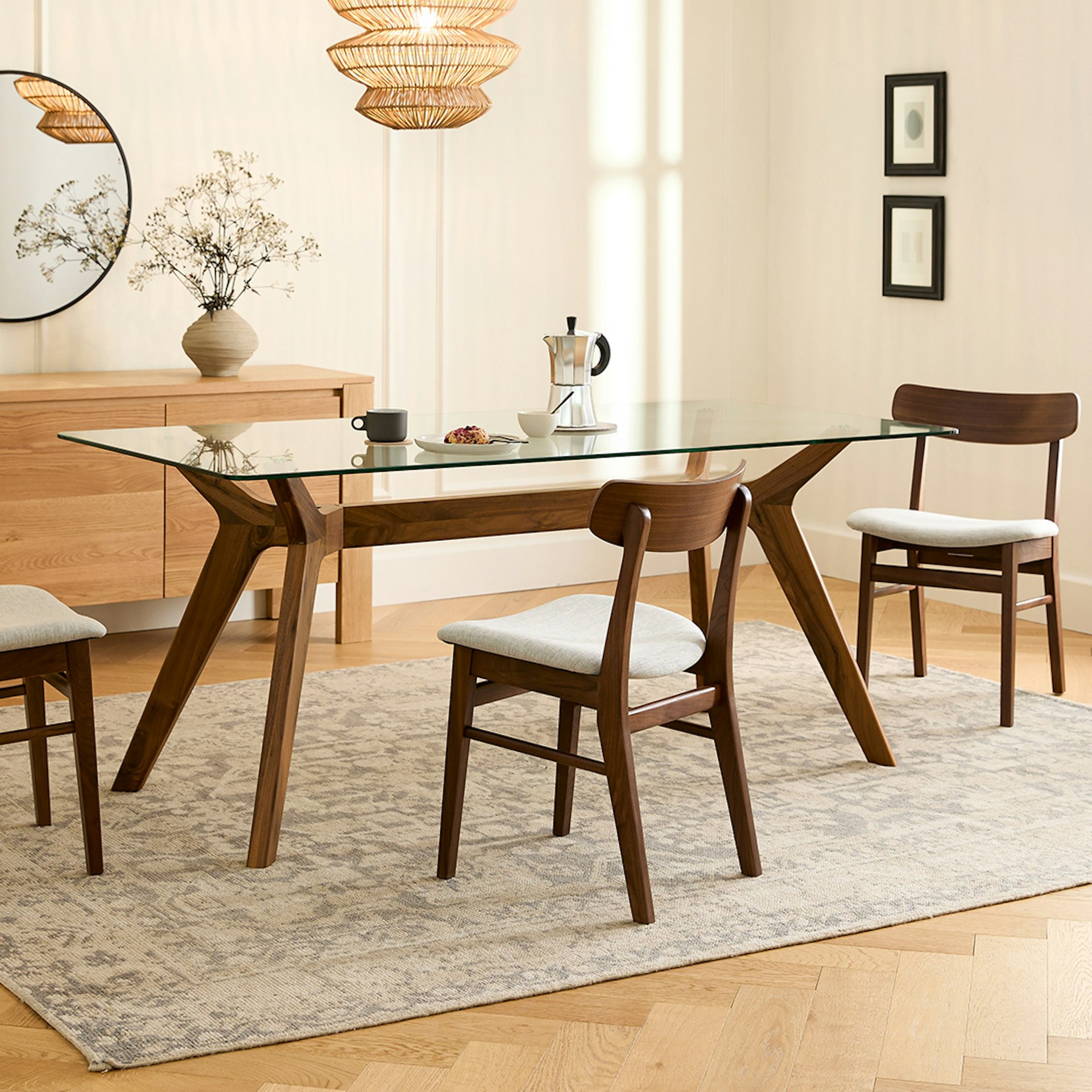Mesa de comedor de exportación de vidrio temperado mesa de comedor de lujo ligera alta sensación de mesa de madera maciza mesa de comedor simple moderna silla
