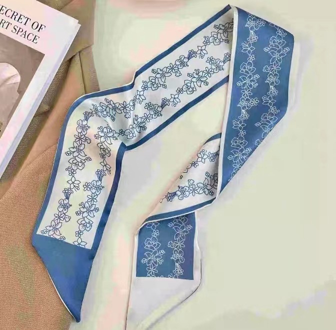 Шелковый шарф*синяя цветочная лоза