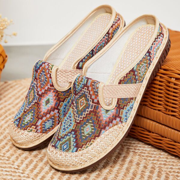 fashionable slippers