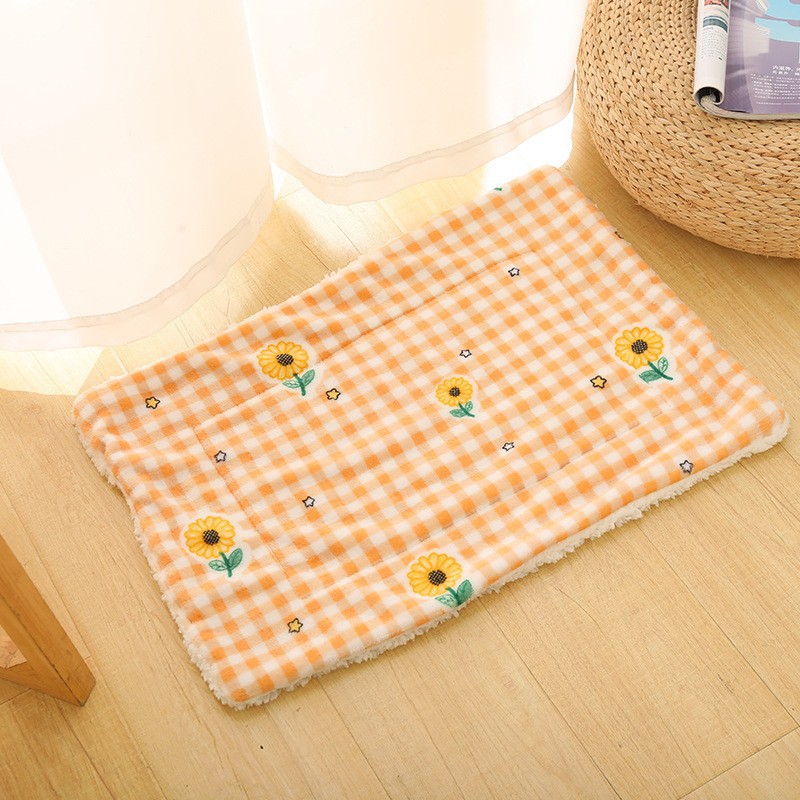 Manta del animal doméstico perro Esterillas invierno gato nido caliente dormir cuatro estaciones universal perrera mascota en stock al por mayor